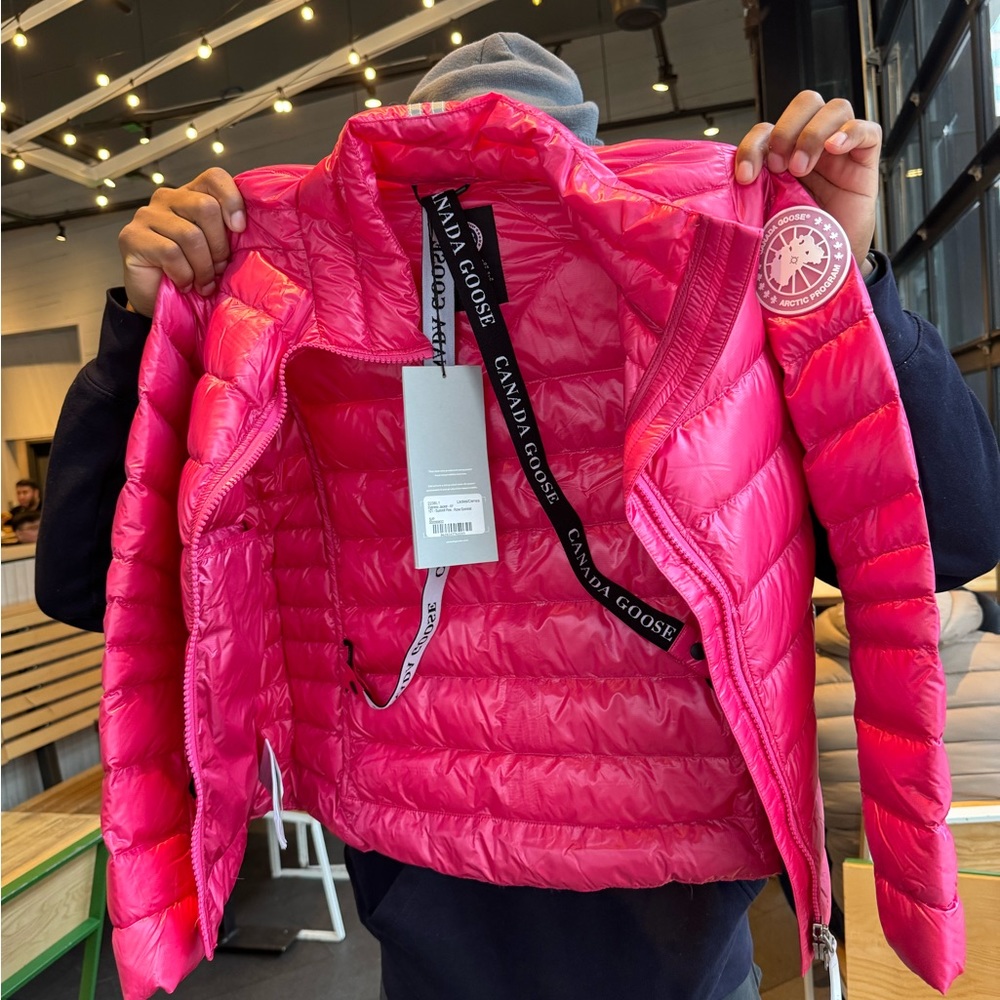 Canada Goose Woman’s Small - Tags/Never Worn